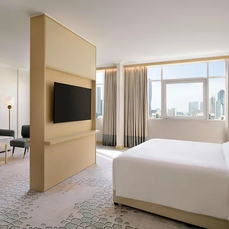 Swissotel Al Murooj Dubai-3